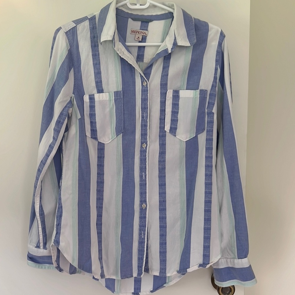 EUC MERONA VINTAGE SHIRT